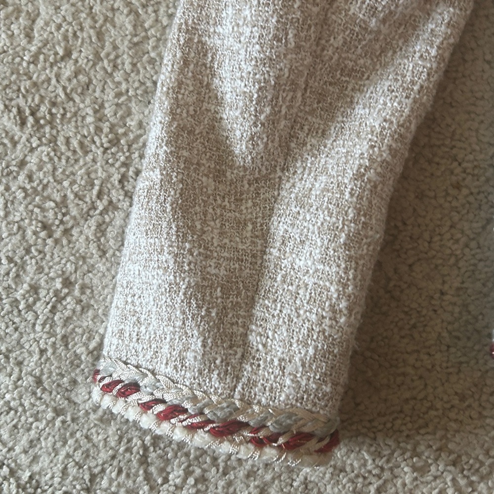 Zara Cream tweed jacket cream with red trim accents. 4 pockets. White - Picture 11 of 14